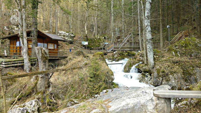 Myrafälle Wandern Wanderung Hausstein Aussicht Gipfelkreuz Natur Wald Ausflug Muggendorf