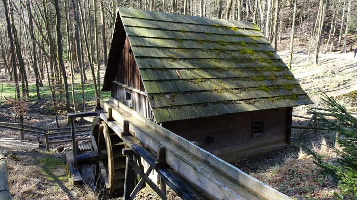 Naturpark Sparbach Wienerwald Wandern Wanderung Niederösterreich Ruine Tiere Streichelzoo Park Wald Natur Aussicht Wassermühle